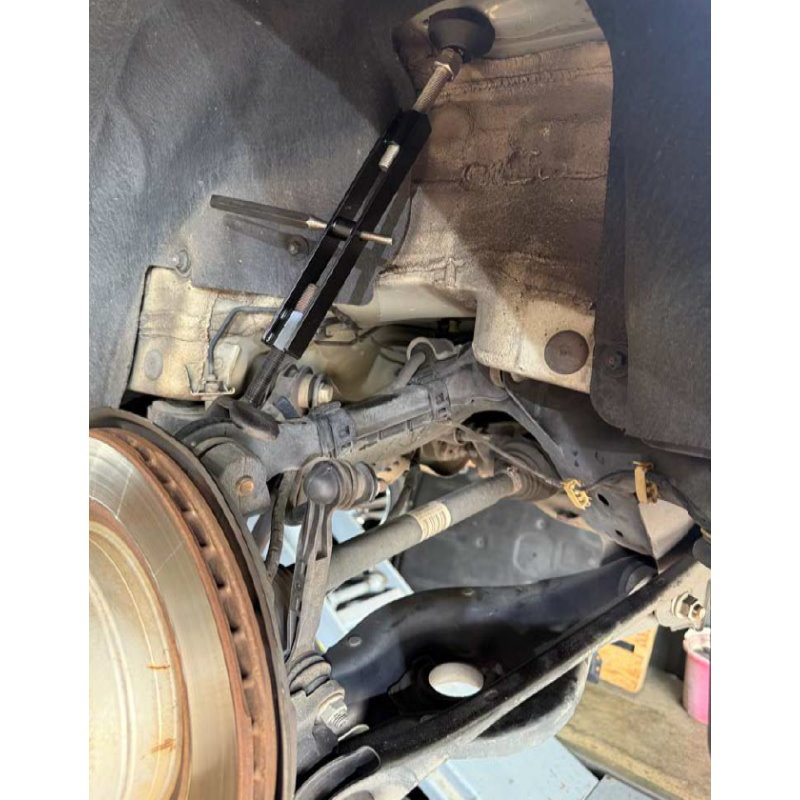 STEERING KNUCKLE HOLDER STEERING KNUCKLE HOLDER